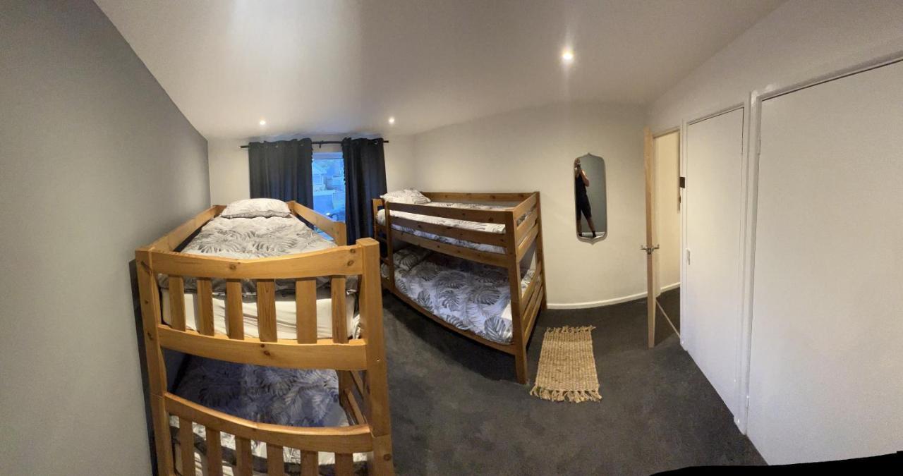 House Sleeps 8. 2Bedrooms & Sofa Beds In Sitting Room Бат Экстерьер фото